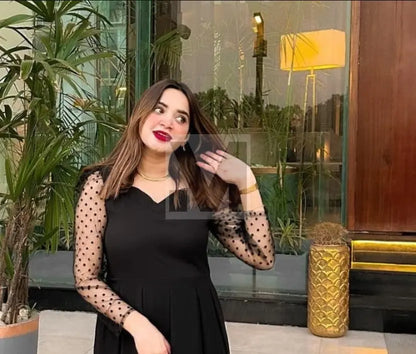 BLACK POLKA DOTS NET SLEEVES